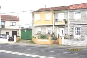 House for sale in Pontevedra. 